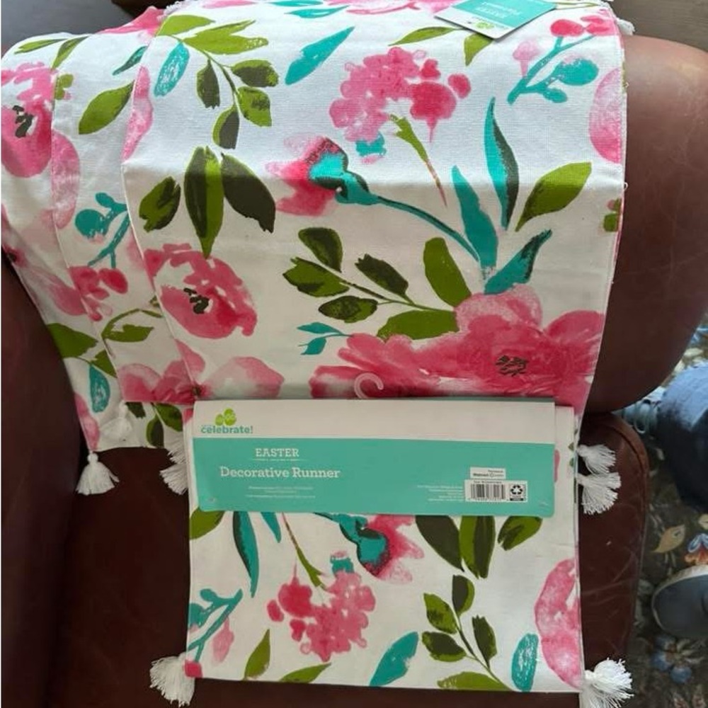 Celebrate It Floral Runner with Pink and Green Design and four placemats